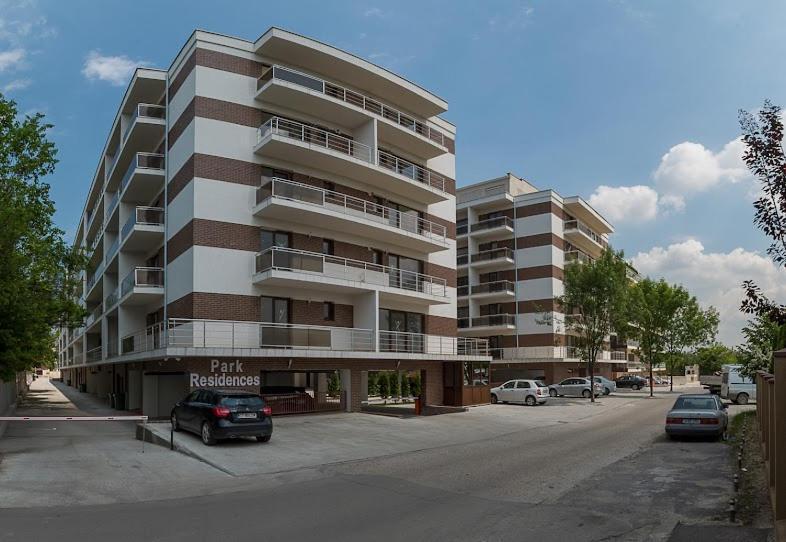 Park Residence 5, 2 Bedroom Apartment Бухарест Экстерьер фото